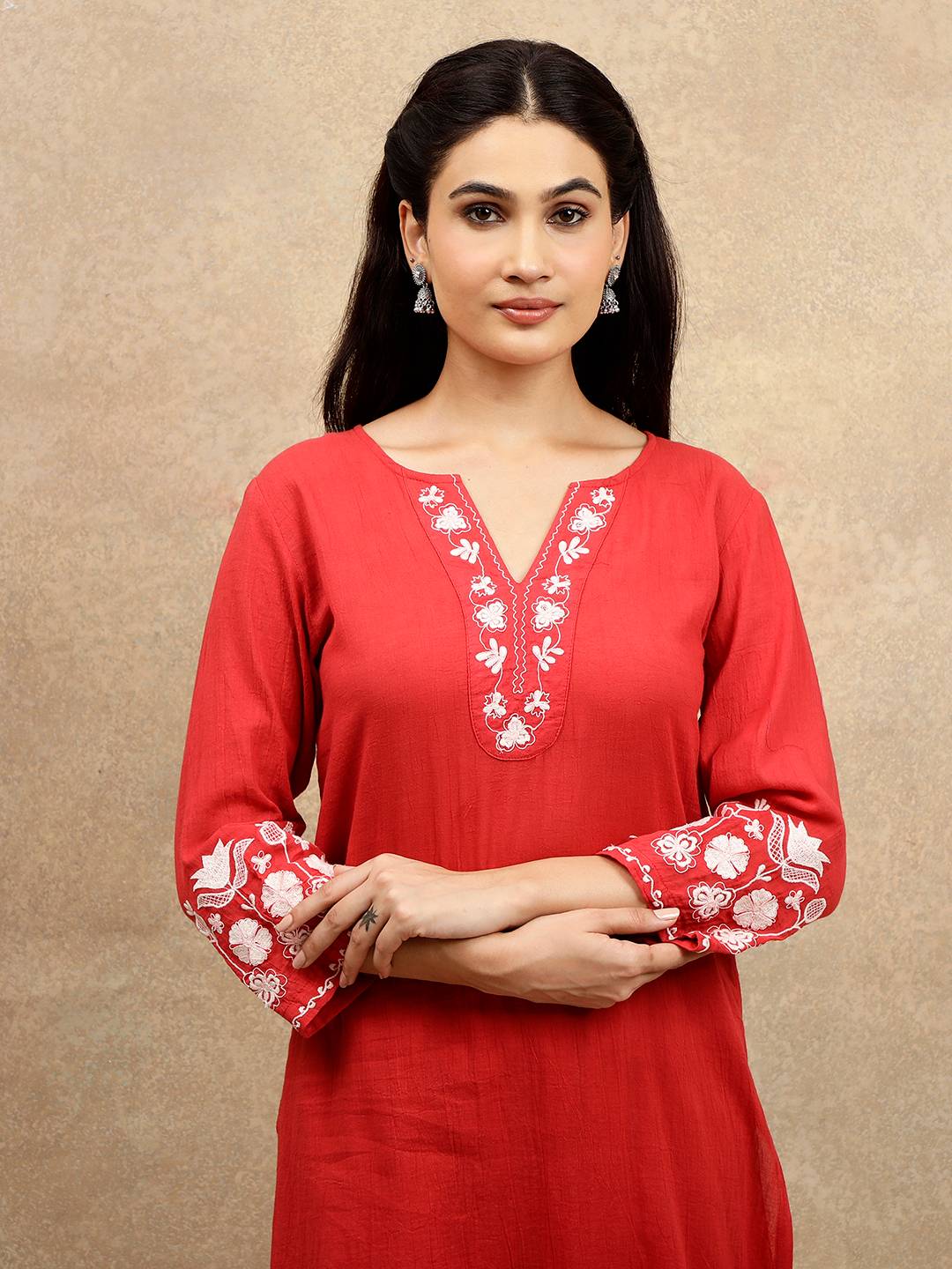 RED CONTRAST EMBROIDERED KURTA WITH PANTS