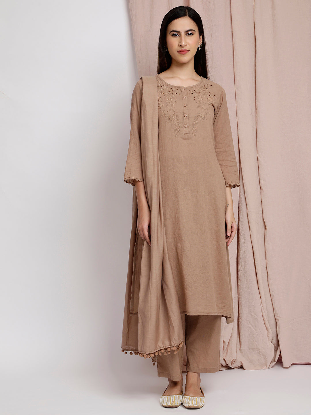 BROWN CUTWORK EMBROIDERED COTTON KURTA WITH PANTS