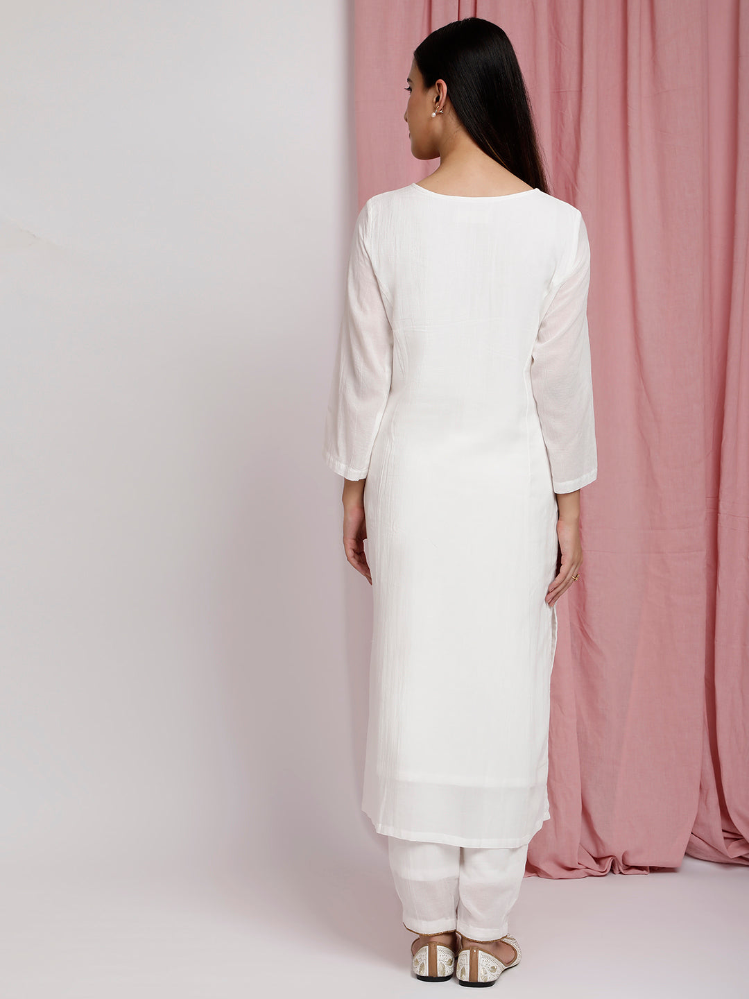 IVORY EMBROIDERED COTTON VISCOSE KURTA WITH PANTS