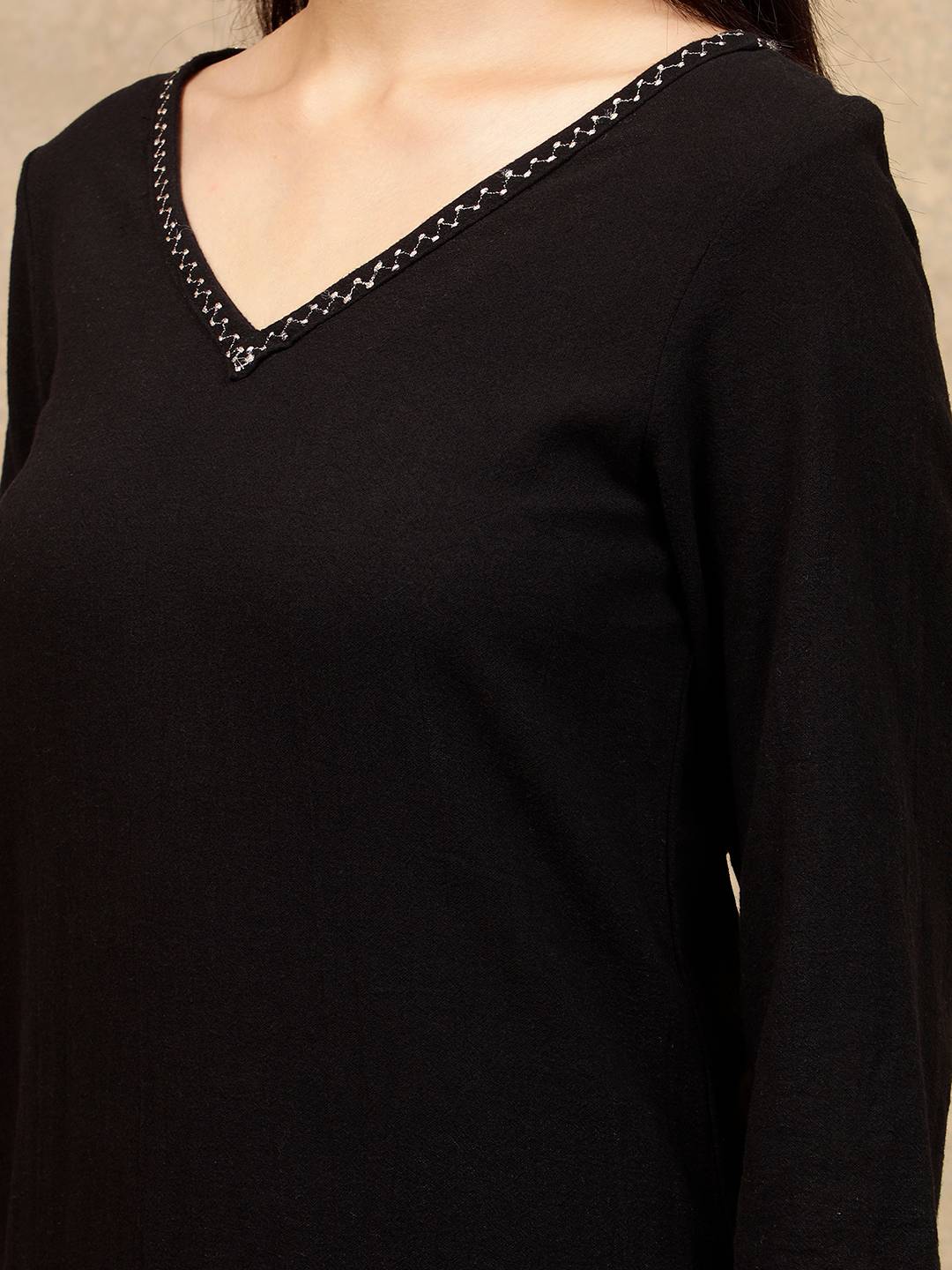 BLACK ZARI EMBROIDERED COTTON KURTA WITH PANTS