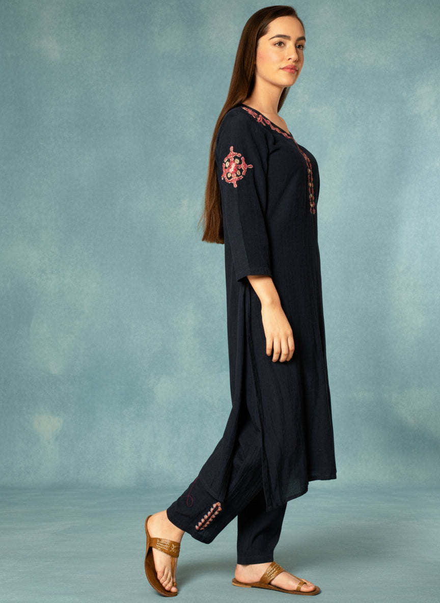 NAVY BLUE MIRROR EMBROIDERED LINEN VISCOSE KURTA WITH PANTS