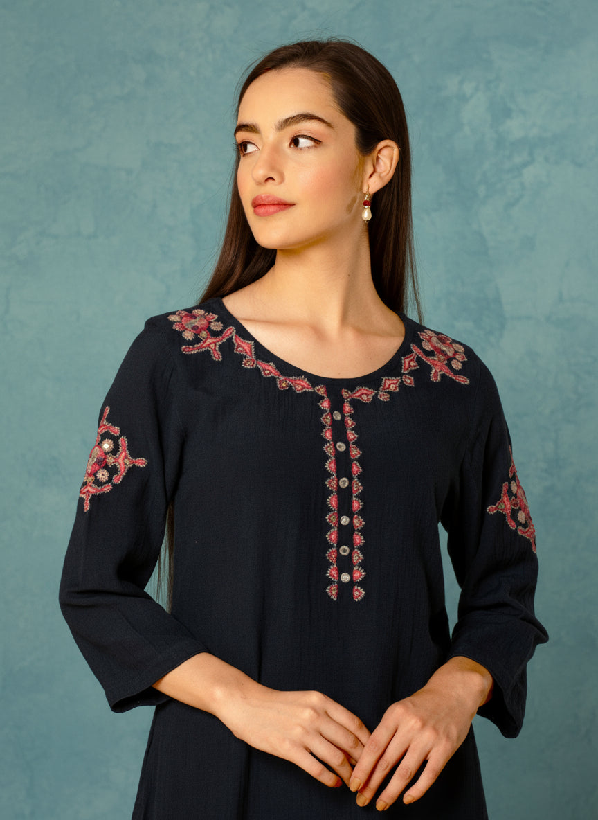 NAVY BLUE MIRROR EMBROIDERED LINEN VISCOSE KURTA WITH PANTS