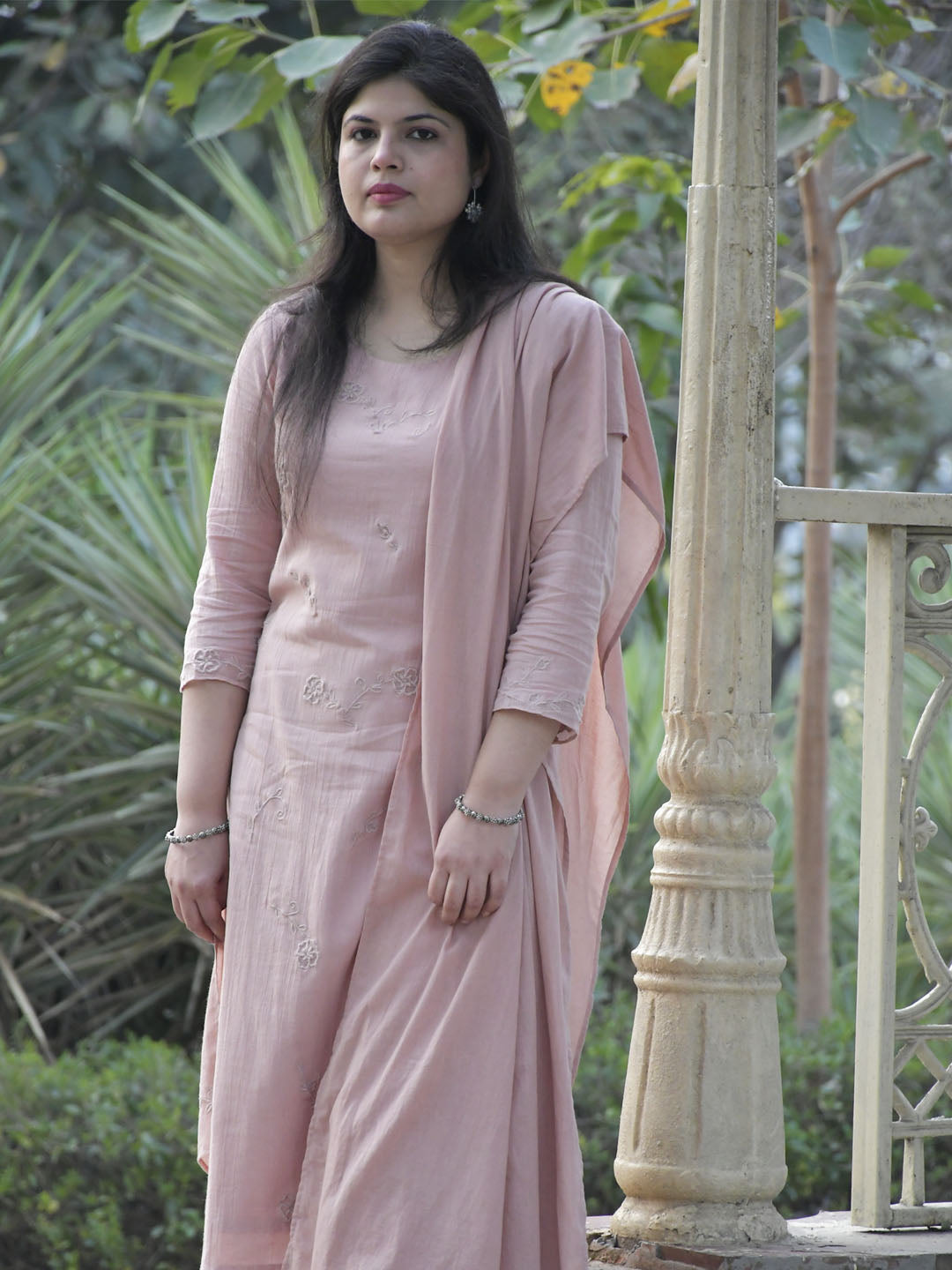 Dusky Pink Applique Kurta With Pants & Dupatta
