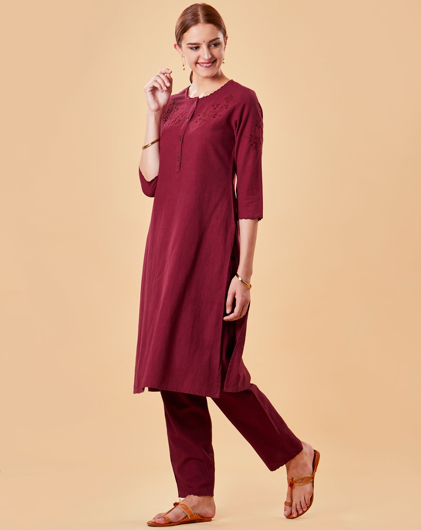 MAROON CUTWORK EMBROIDERED COTTON LINEN KURTA