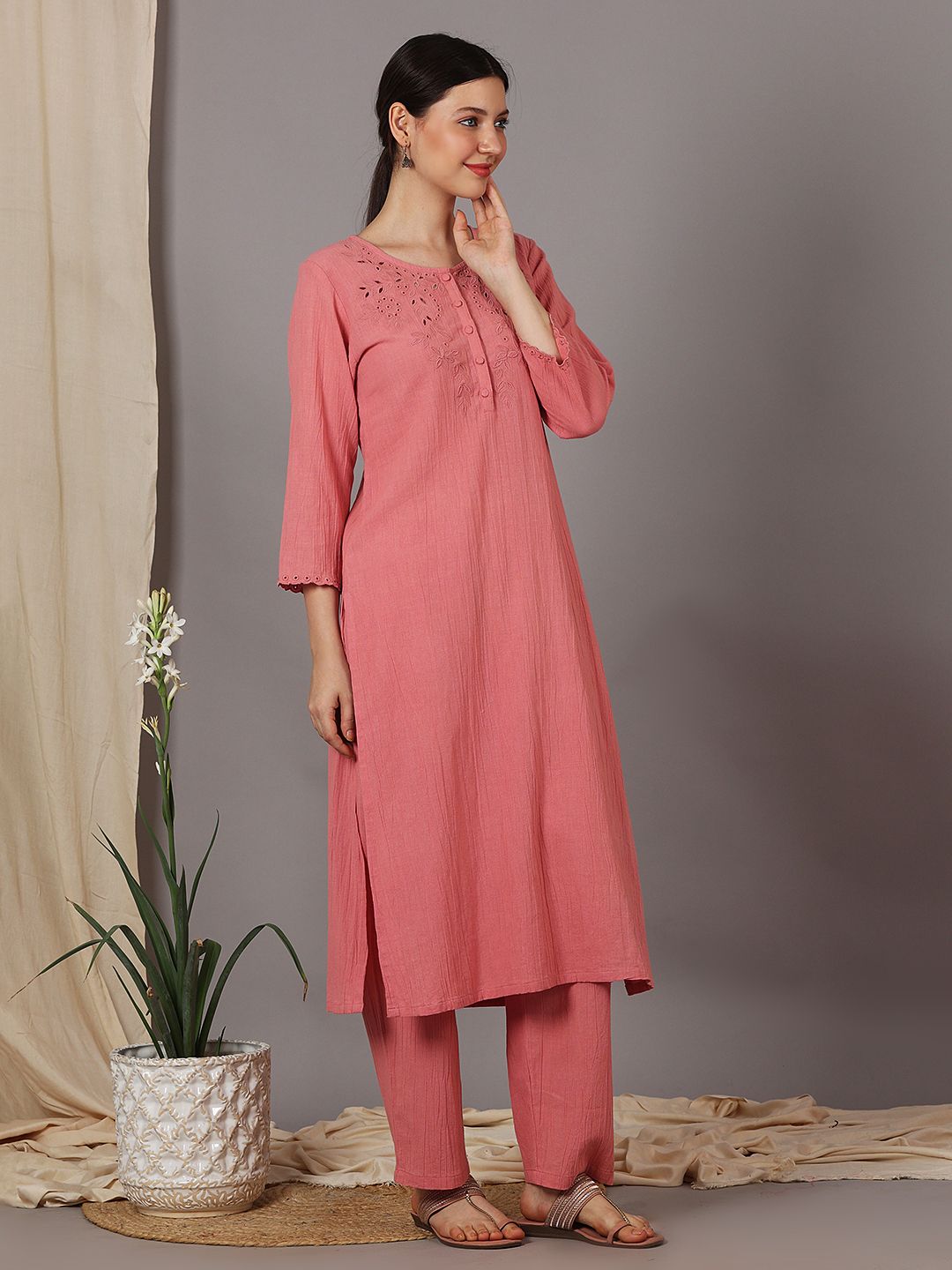 ROSE PINK CUTWORK EMBROIDERED COTTON KURTA WITH PANTS