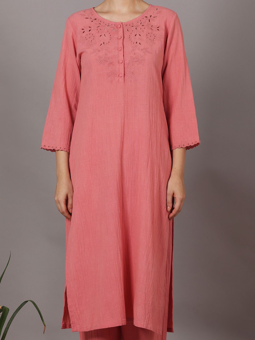 ROSE PINK CUTWORK EMBROIDERED COTTON KURTA WITH PANTS