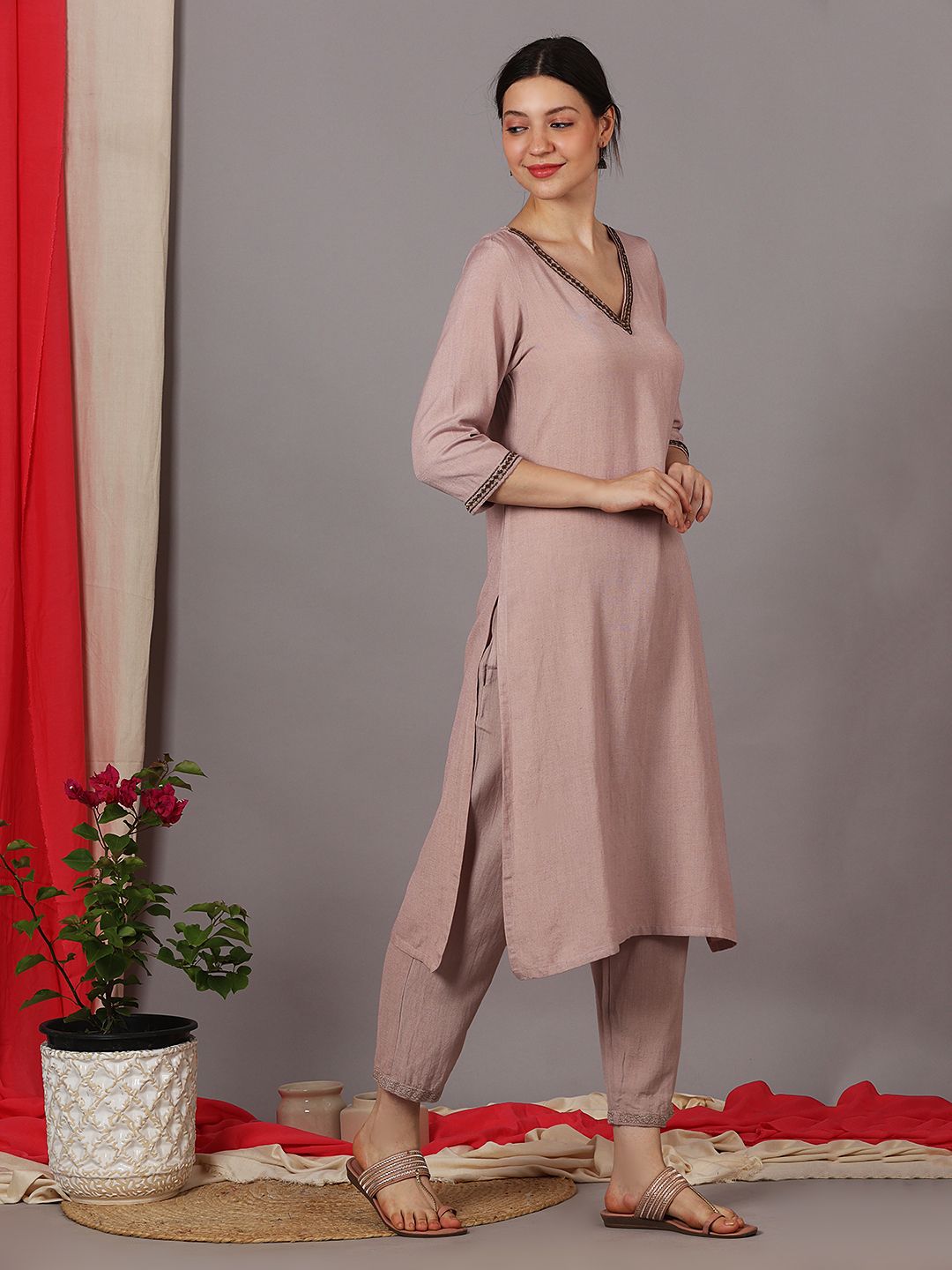 Dusty Pink V-Neck Kurta Set with Embellishments Elegant Ethnic