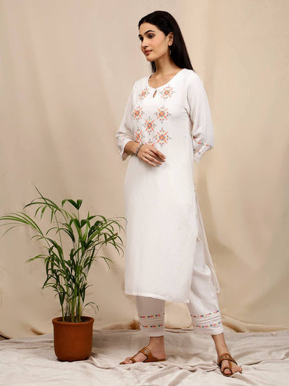 IVORY EMBROIDERED LINEN VISCOSE KURTA