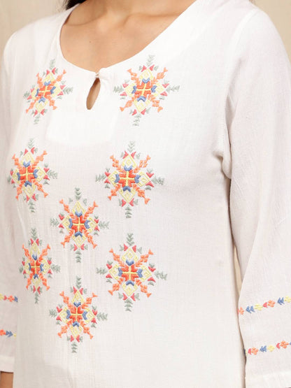 IVORY EMBROIDERED LINEN VISCOSE KURTA