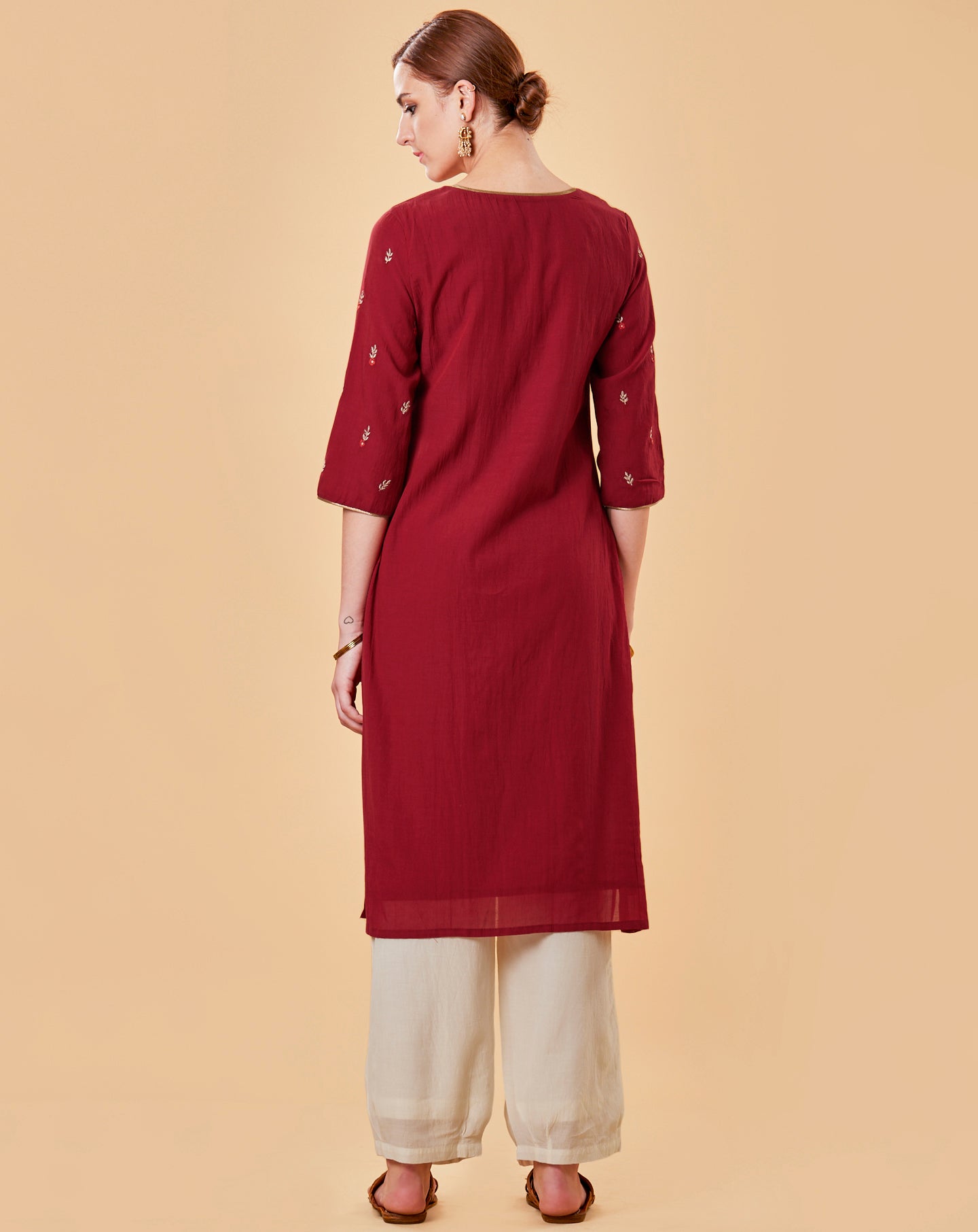 RED EMBROIDERED COTTON SILK KURTA WITH IVORY PANTS