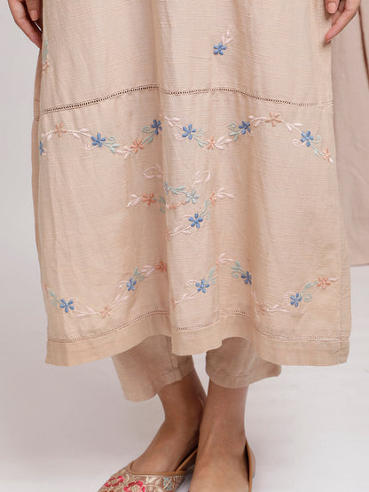 beige linen pants