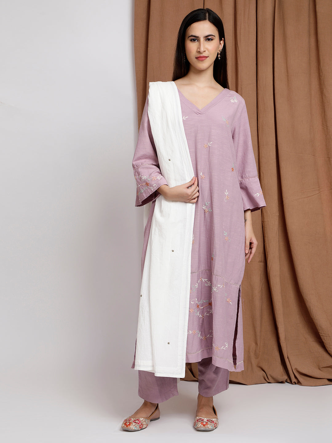 MAUVE EMBROIDERED LINEN KURTA WITH PANTS