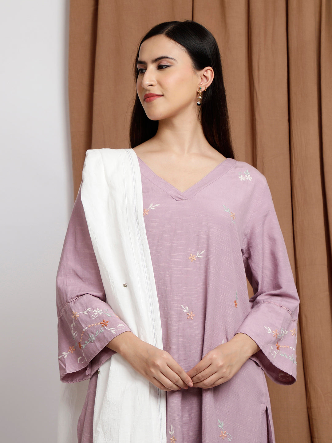 MAUVE EMBROIDERED LINEN KURTA WITH PANTS