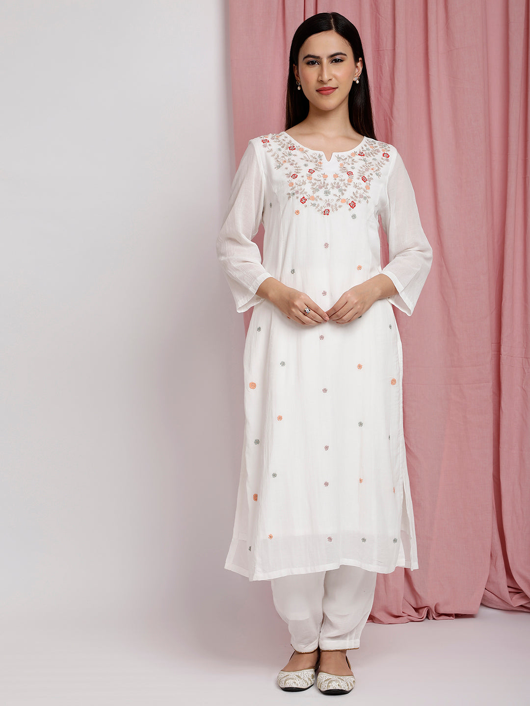 IVORY EMBROIDERED COTTON VISCOSE KURTA WITH PANTS