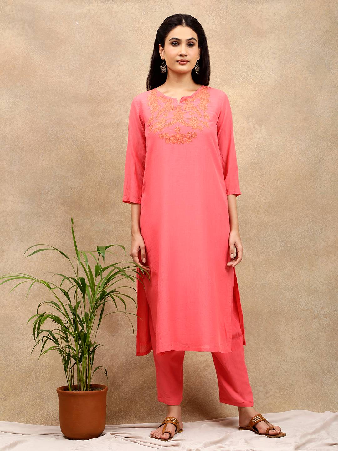 PINK APPLIQUE EMBROIDERED COTTON SILK KURTA WITH PANTS