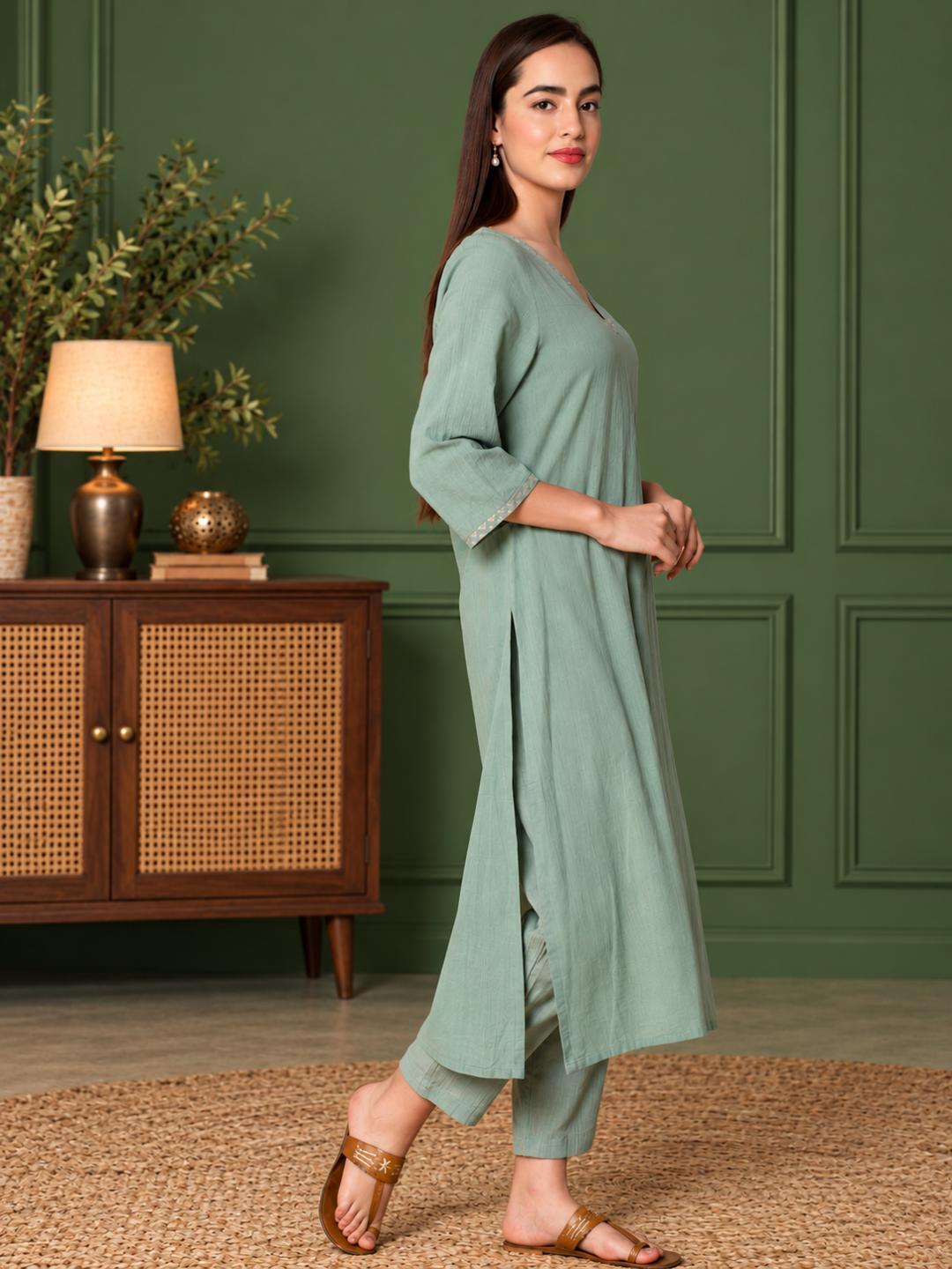 dharya-mint-green-embroidered-cotton-kurta-with-pants