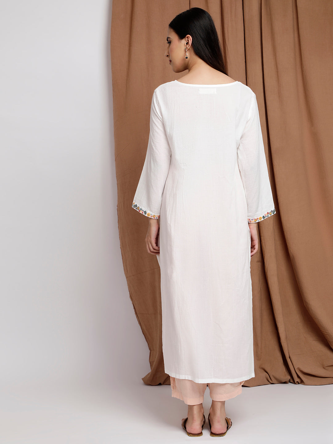 IVORY EMBROIDERED COTTON KURTA WITH PEACH PANTS