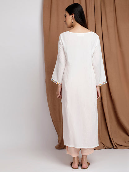 IVORY EMBROIDERED COTTON KURTA WITH PEACH PANTS