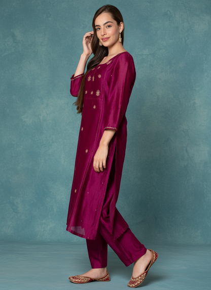 BURGUNDY HAND EMBROIDERED CHANDERI KURTA WITH PANTS