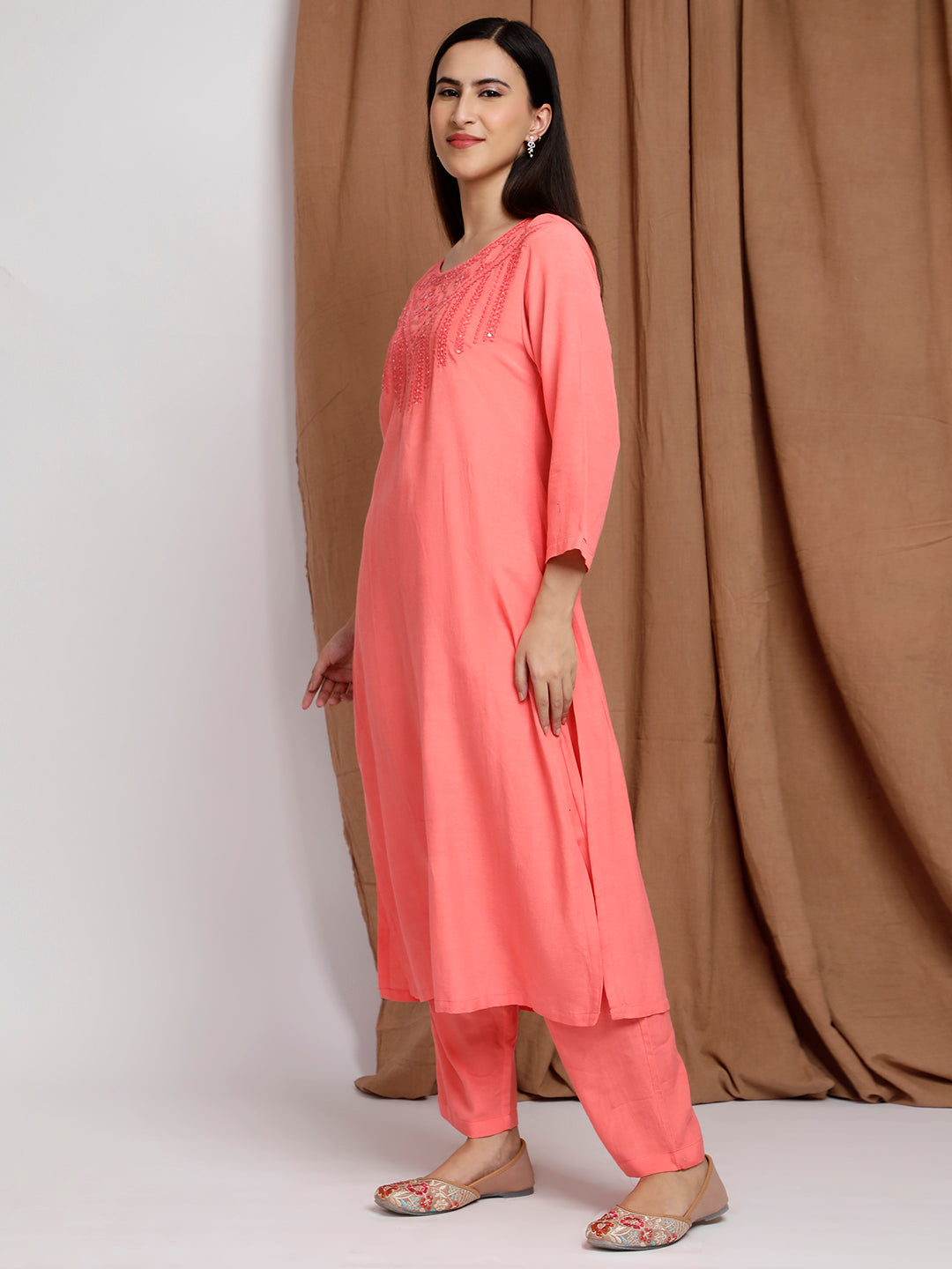 PINK EMBROIDERED LINEN VISCOSE KURTA WITH PANTS