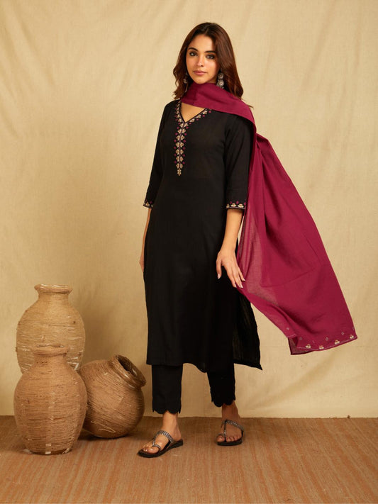 Black V-Neck Multi Color Embroidered Kurta With Pants And Contrast Burgundy Dupatta