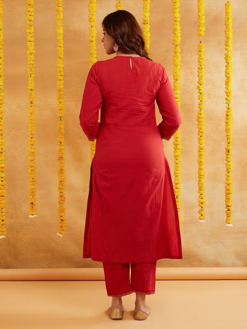 Red Zari Embroidered Kurta Pants with Dupatta- Set of 3