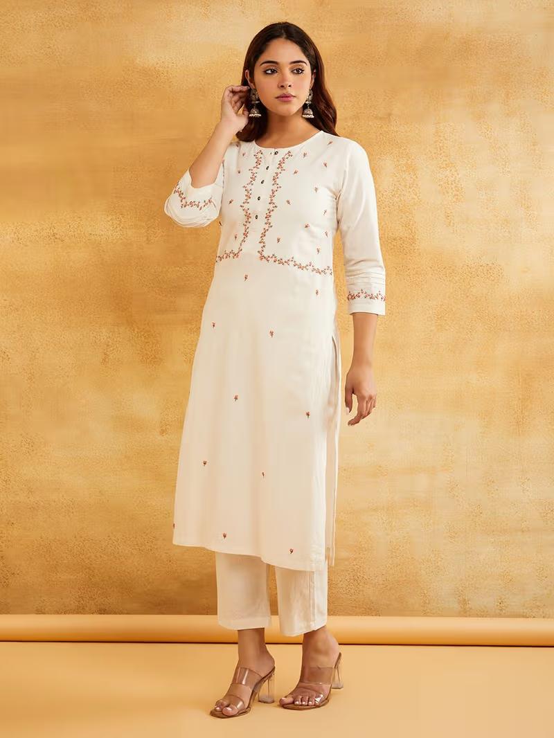White Hand Embroidered Kurta Pants with  dupatta- Set of 3