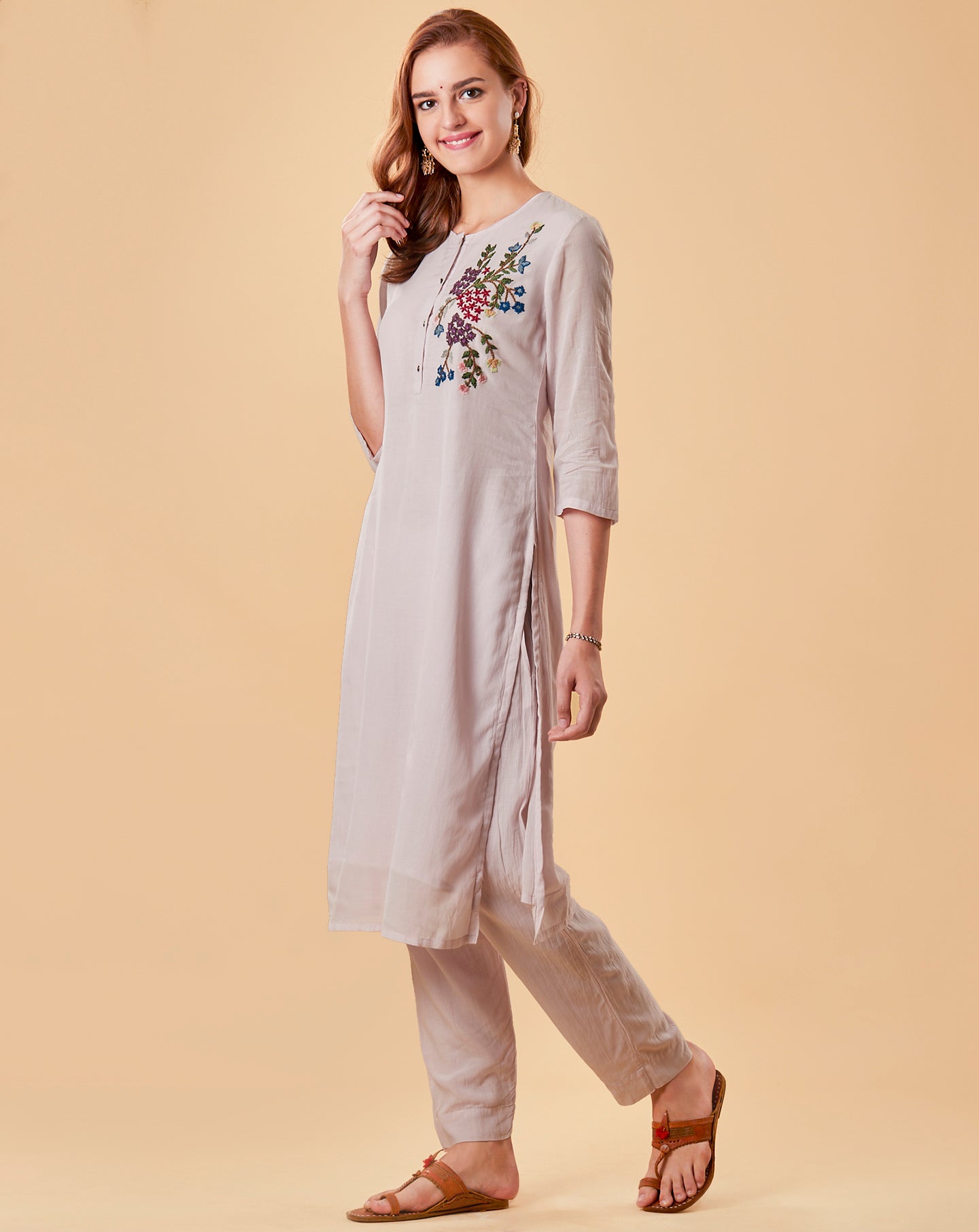 LIGHT MAUVE EMBROIDERED COTTON SILK KURTA WITH PANTS