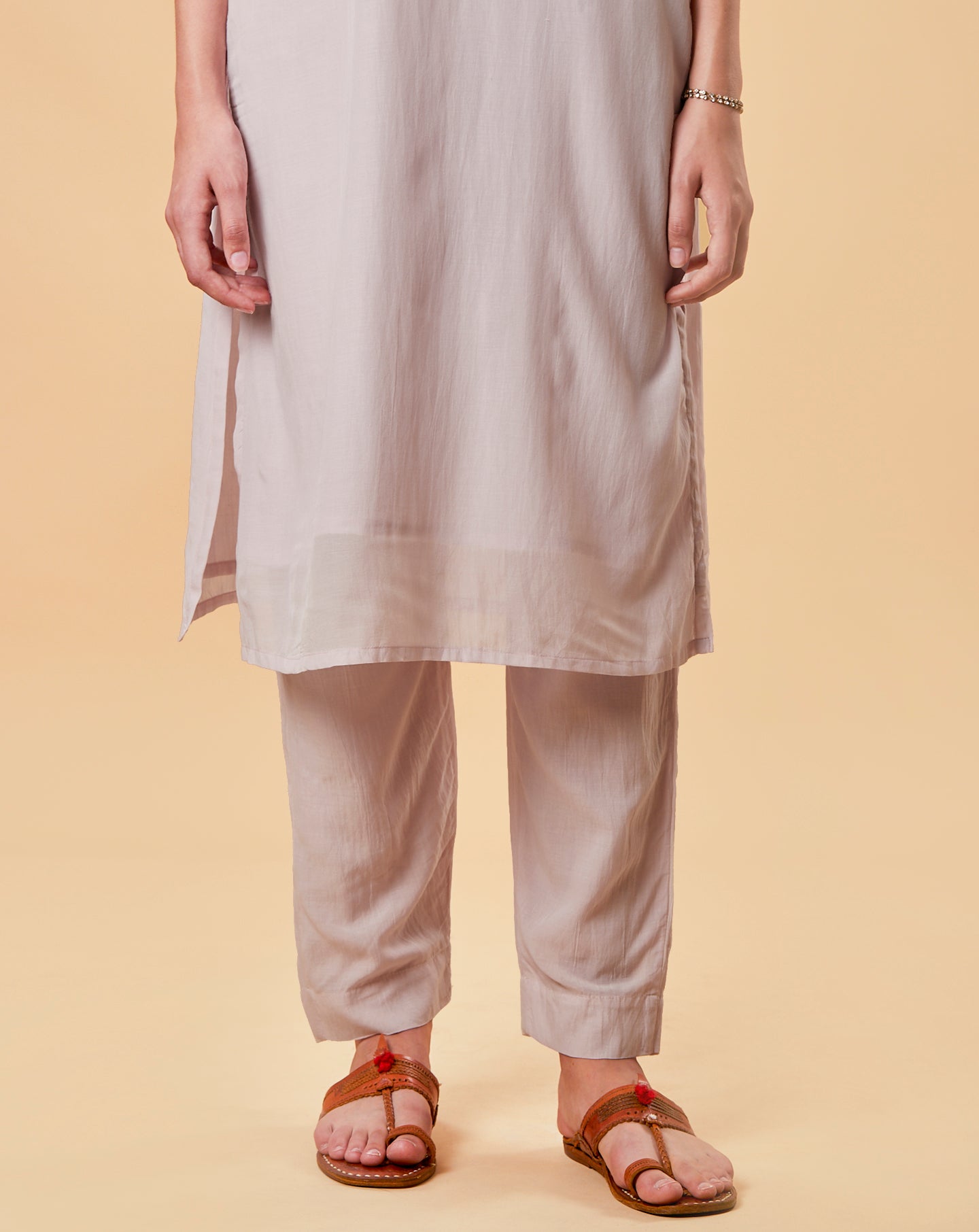 LEMON YELLOW EMBROIDERED LINEN VISCOSE KURTA WITH PEACH COTTON PANTS