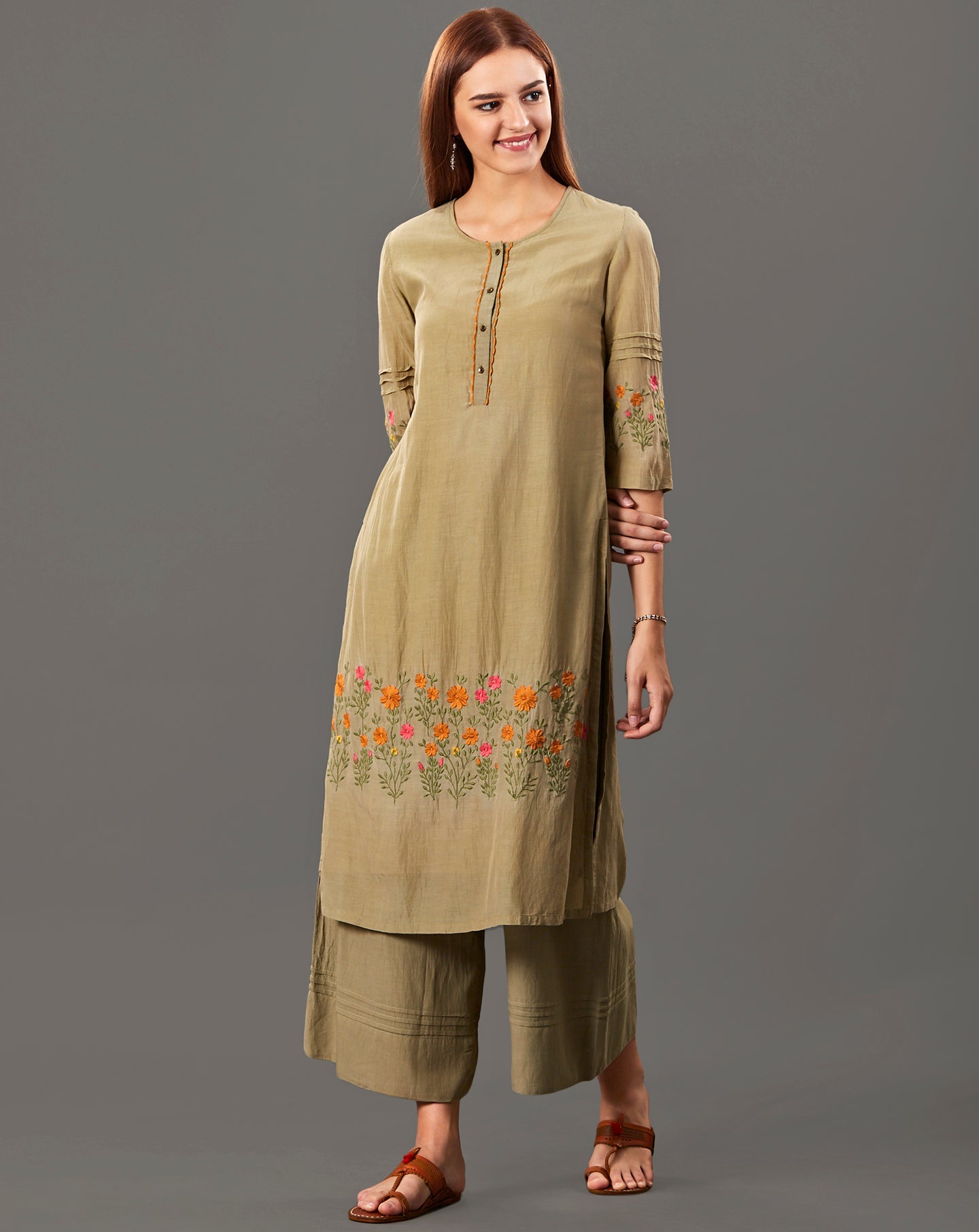 OLIVE GREEN EMBROIDERED COTTON SILK KURTA WITH FLARED PALAZZO