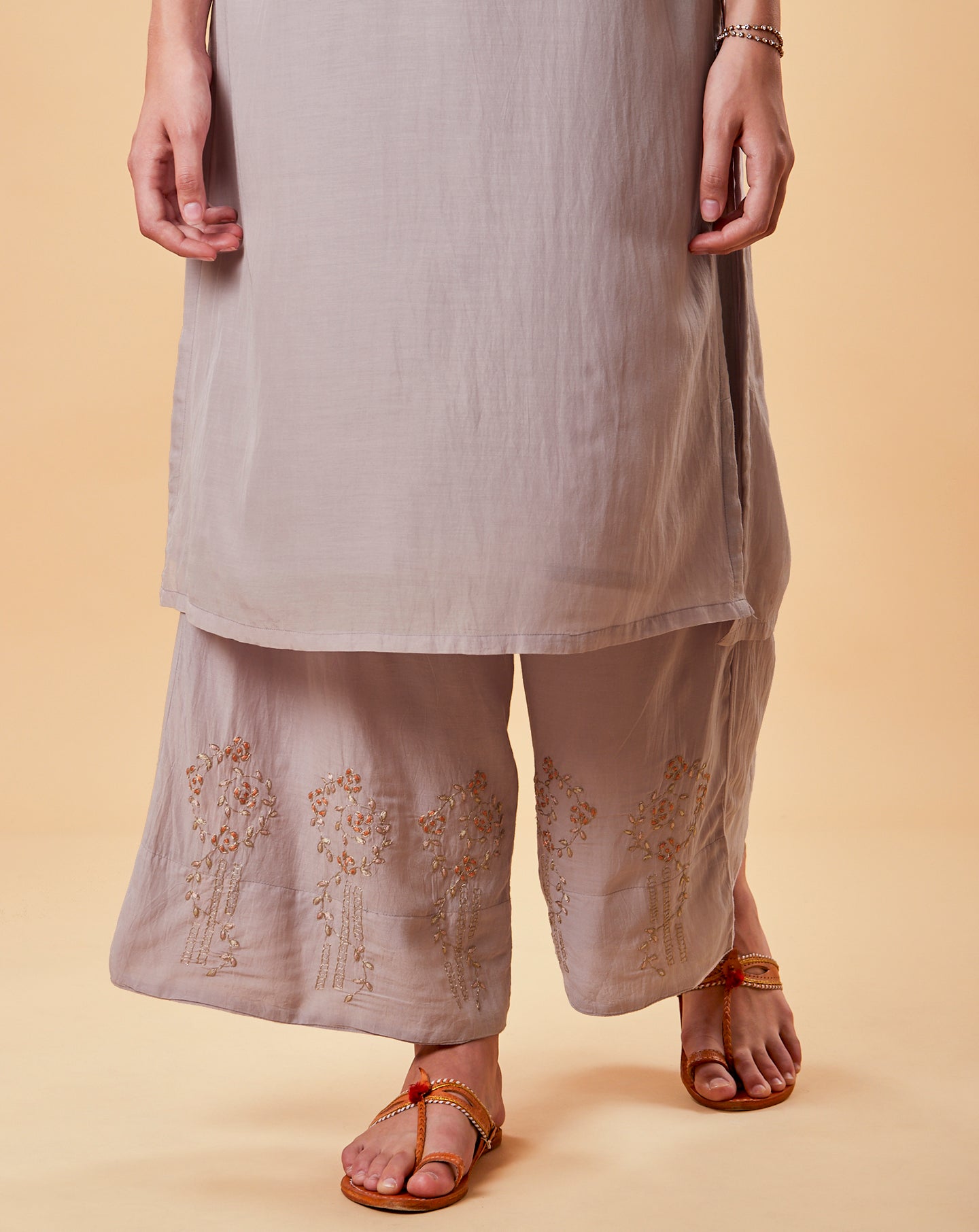 MAUVE EMBROIDERED COTTON SILK KURTA WITH FLARED PALAZZO