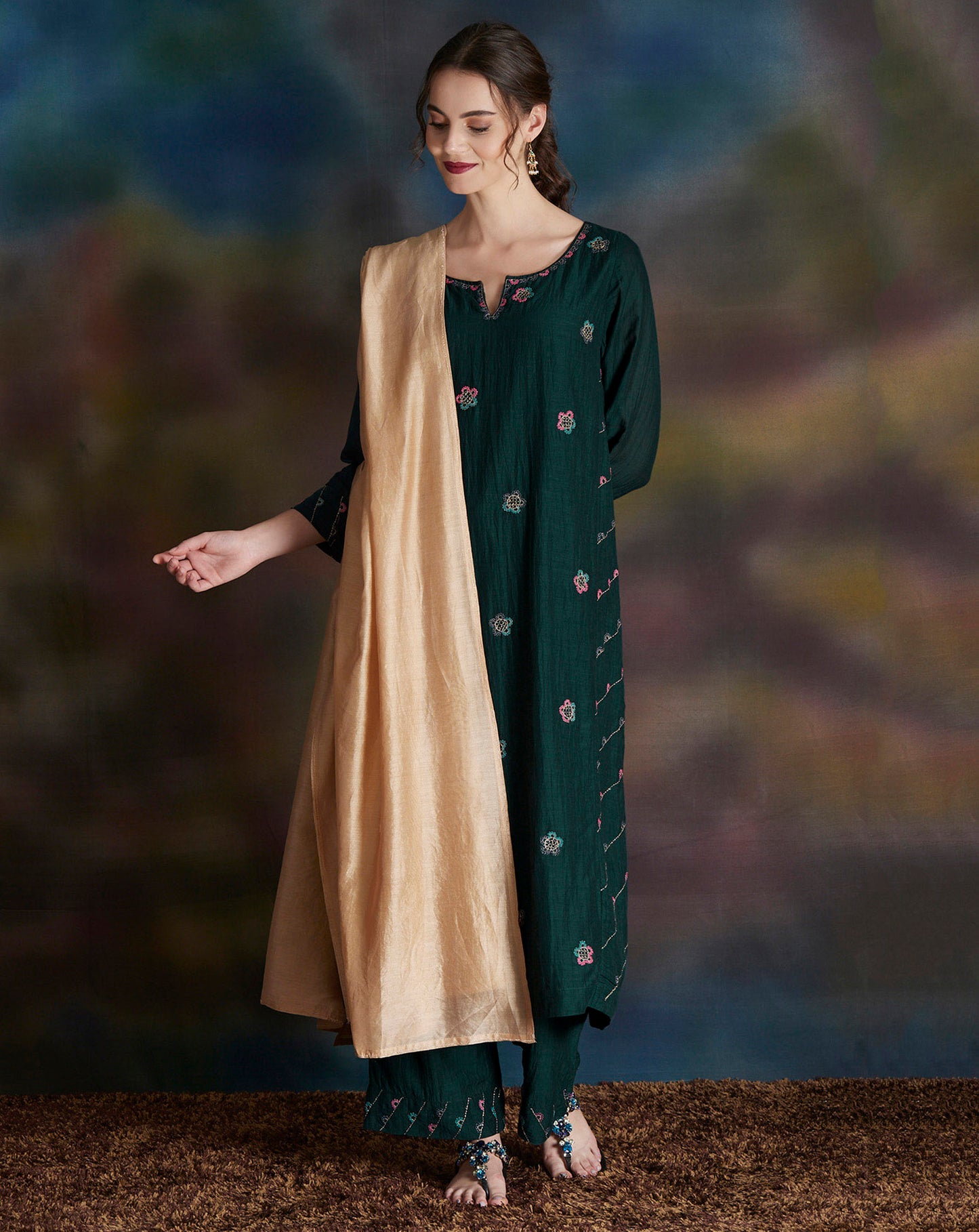 GREEN THREAD EMBROIDERED COTTON SILK KURTA WITH PANTS