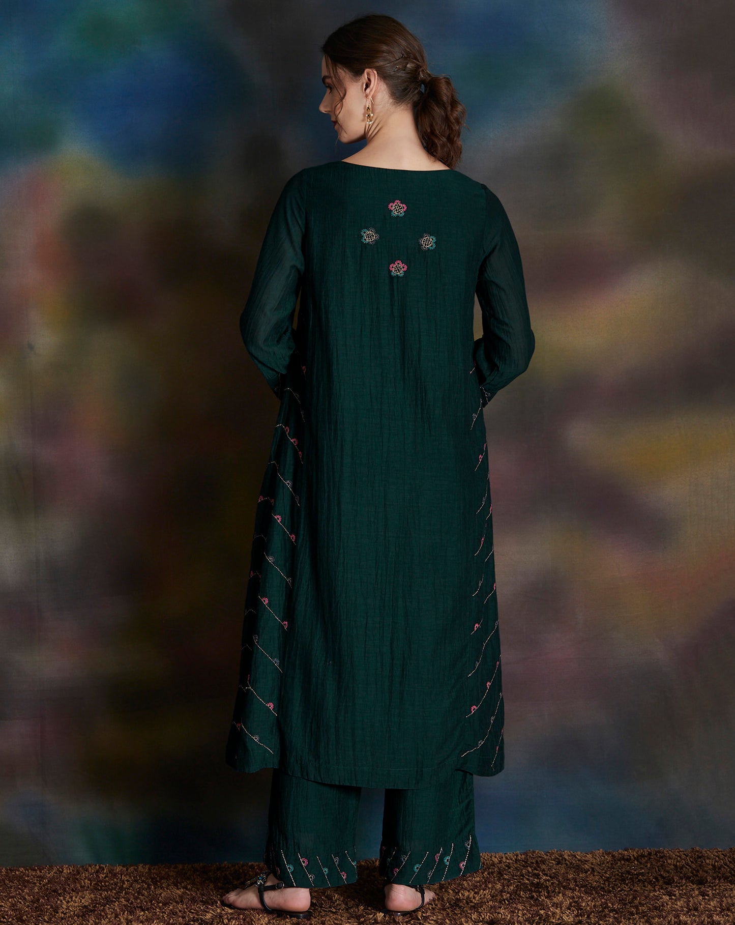 GREEN THREAD EMBROIDERED COTTON SILK KURTA WITH PANTS