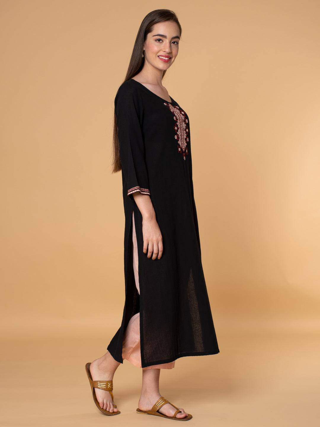 BLACK EMBROIDERED COTTON KURTA