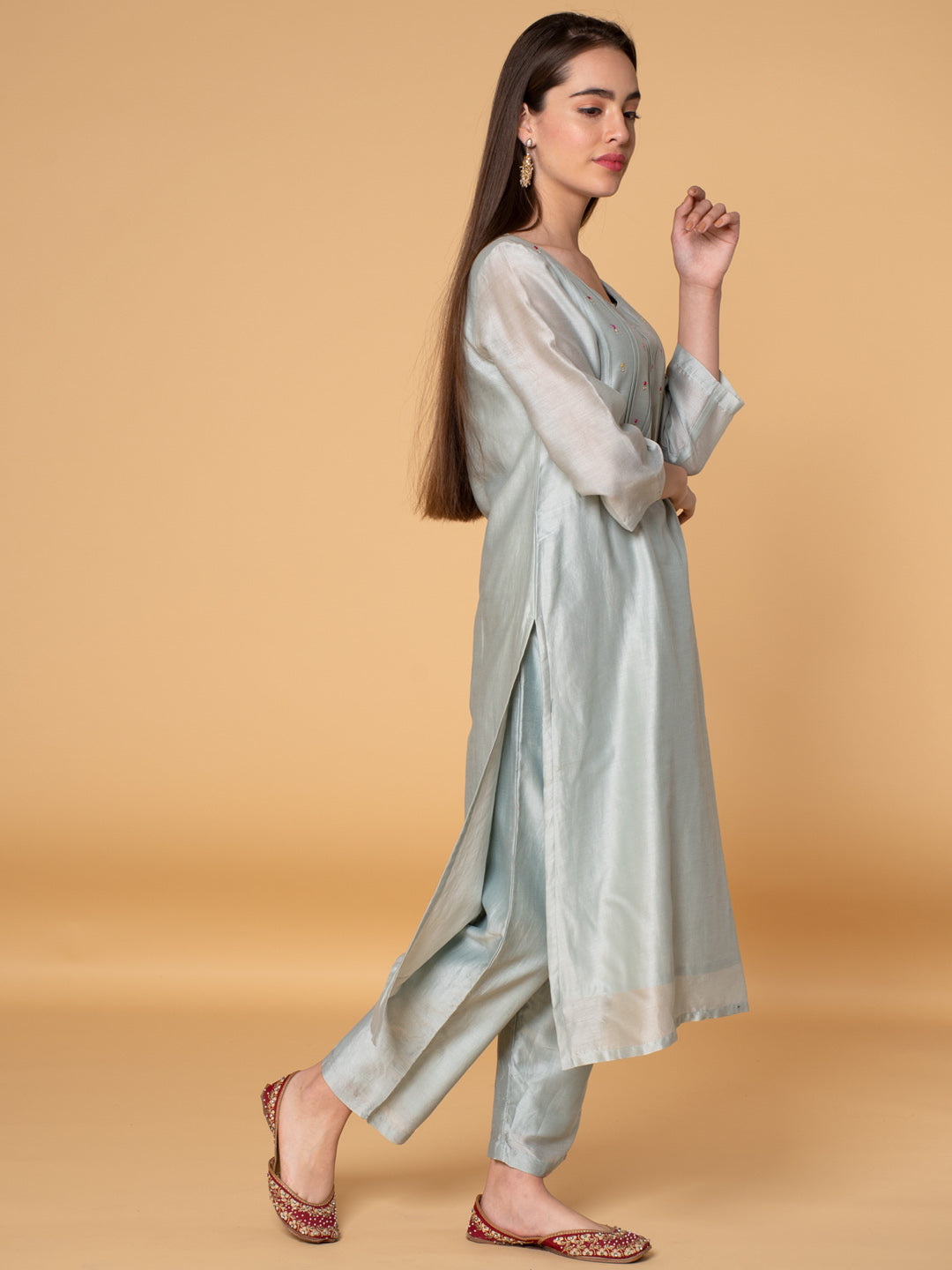 PASTEL GREEN EMBROIDERED CHANDERI KURTA WITH PANTS