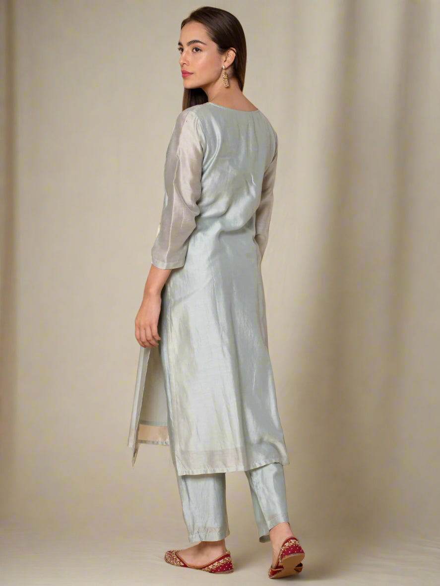 PASTEL GREEN EMBROIDERED CHANDERI KURTA WITH PANTS