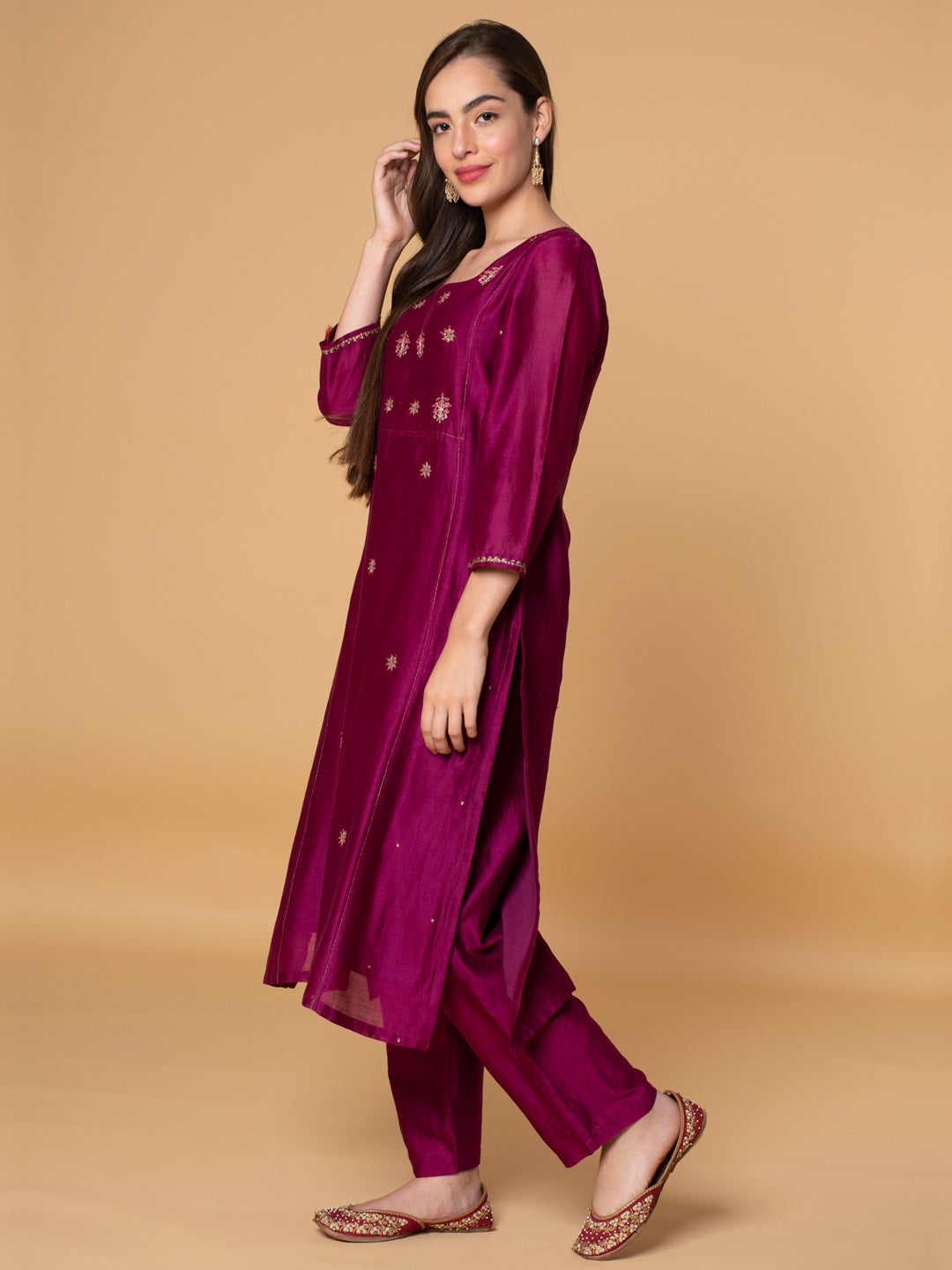BURGUNDY HAND EMBROIDERED CHANDERI KURTA WITH PANTS