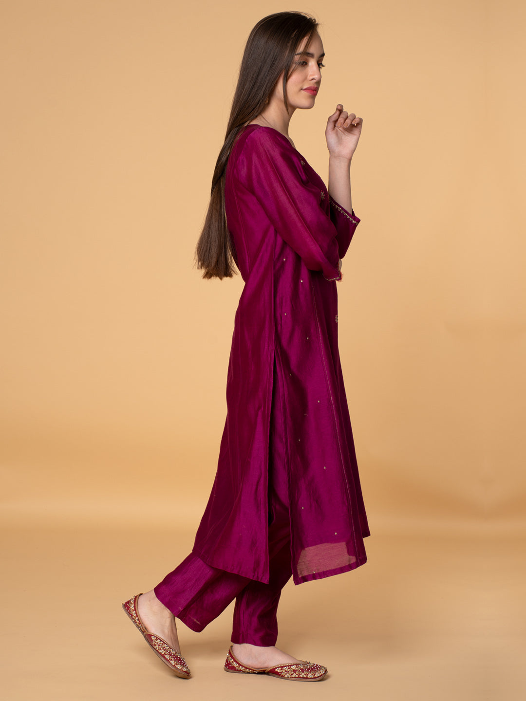 BURGUNDY HAND EMBROIDERED CHANDERI KURTA WITH PANTS