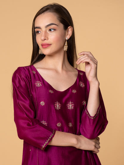 BURGUNDY HAND EMBROIDERED CHANDERI KURTA WITH PANTS