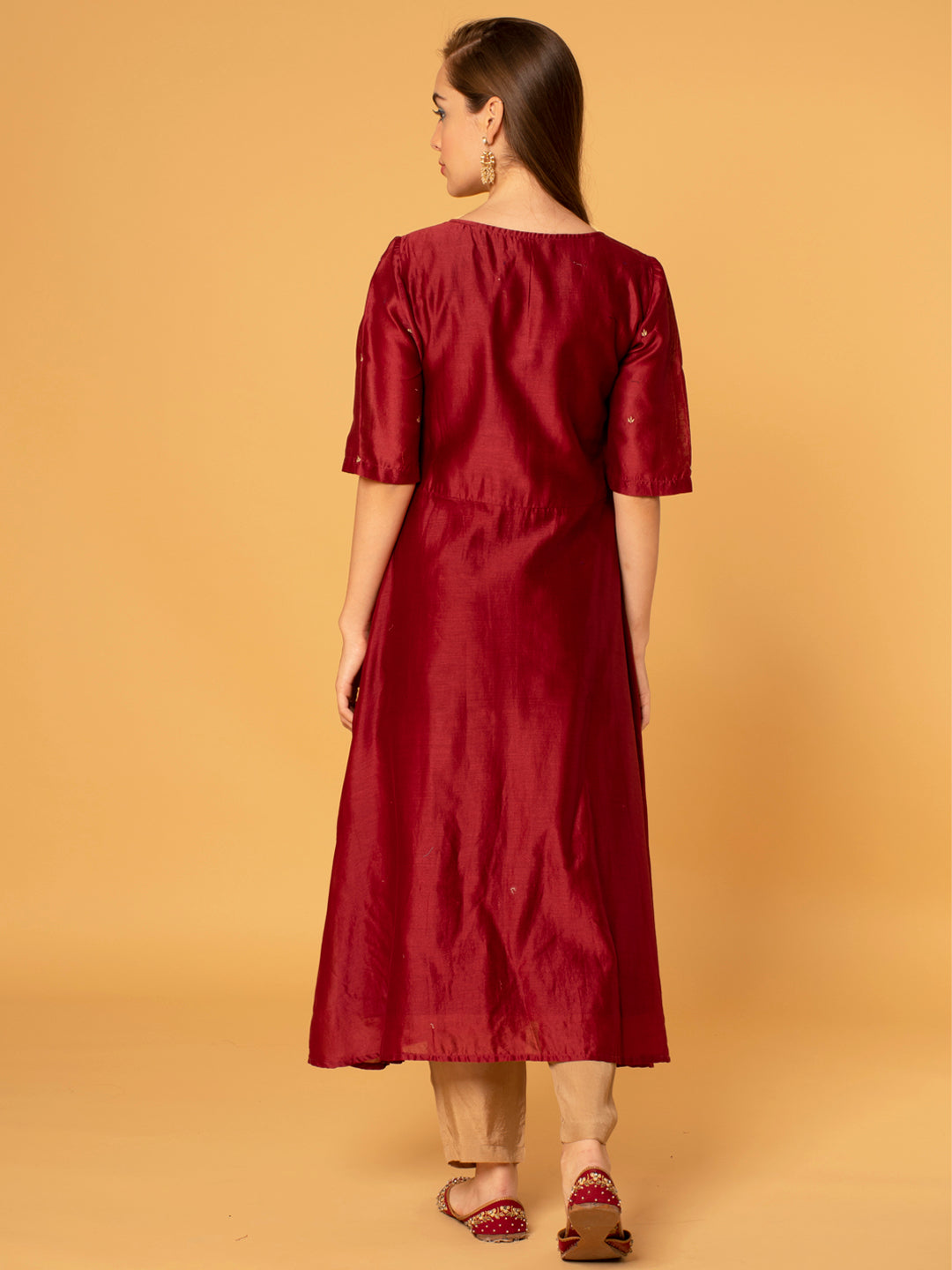 MAROON EMBROIDERED CHANDERI KURTA WITH BEIGE VISCOSE PANTS