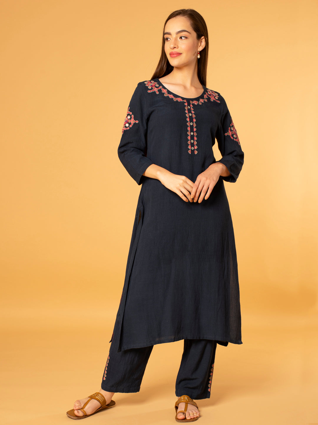NAVY BLUE MIRROR EMBROIDERED LINEN VISCOSE KURTA WITH PANTS