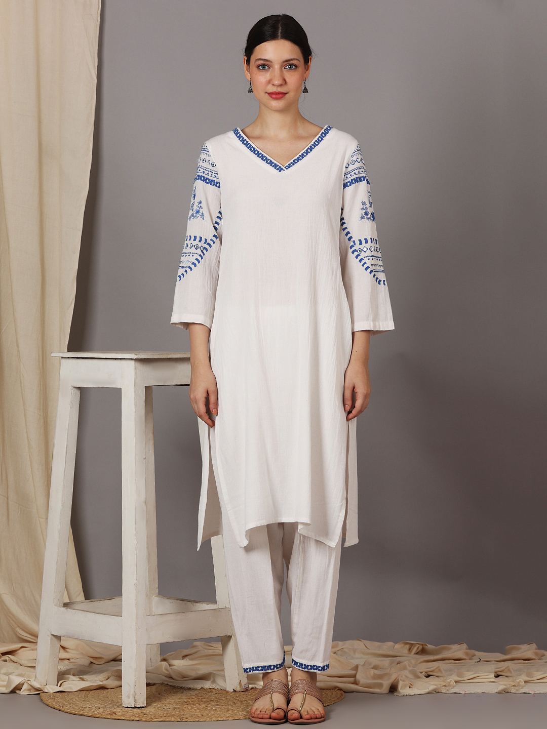 WHITE EMBROIDERED VISCOSE LINEN KURTA WITH SALWAR