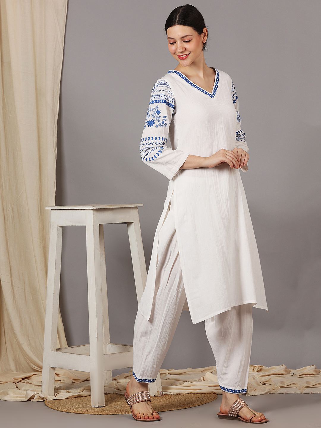 WHITE EMBROIDERED VISCOSE LINEN KURTA WITH SALWAR