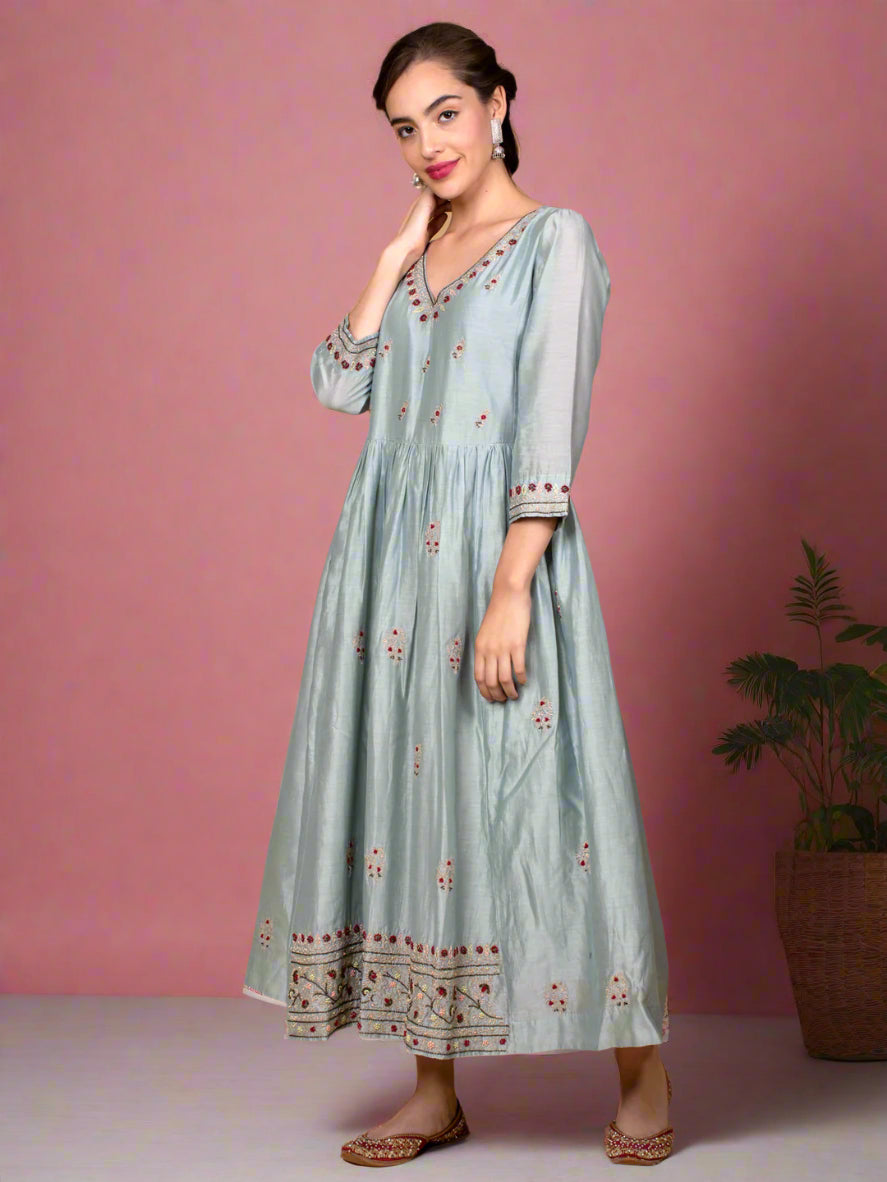 MINT GREEN EMBROIDERED CHANDERI KURTA WITH PANTS