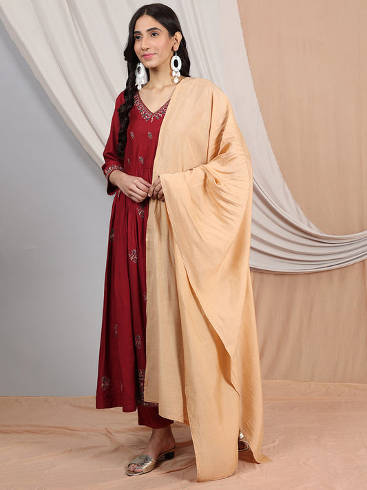 MAROON EMBROIDERED CHANDERI KURTA WITH PANTS