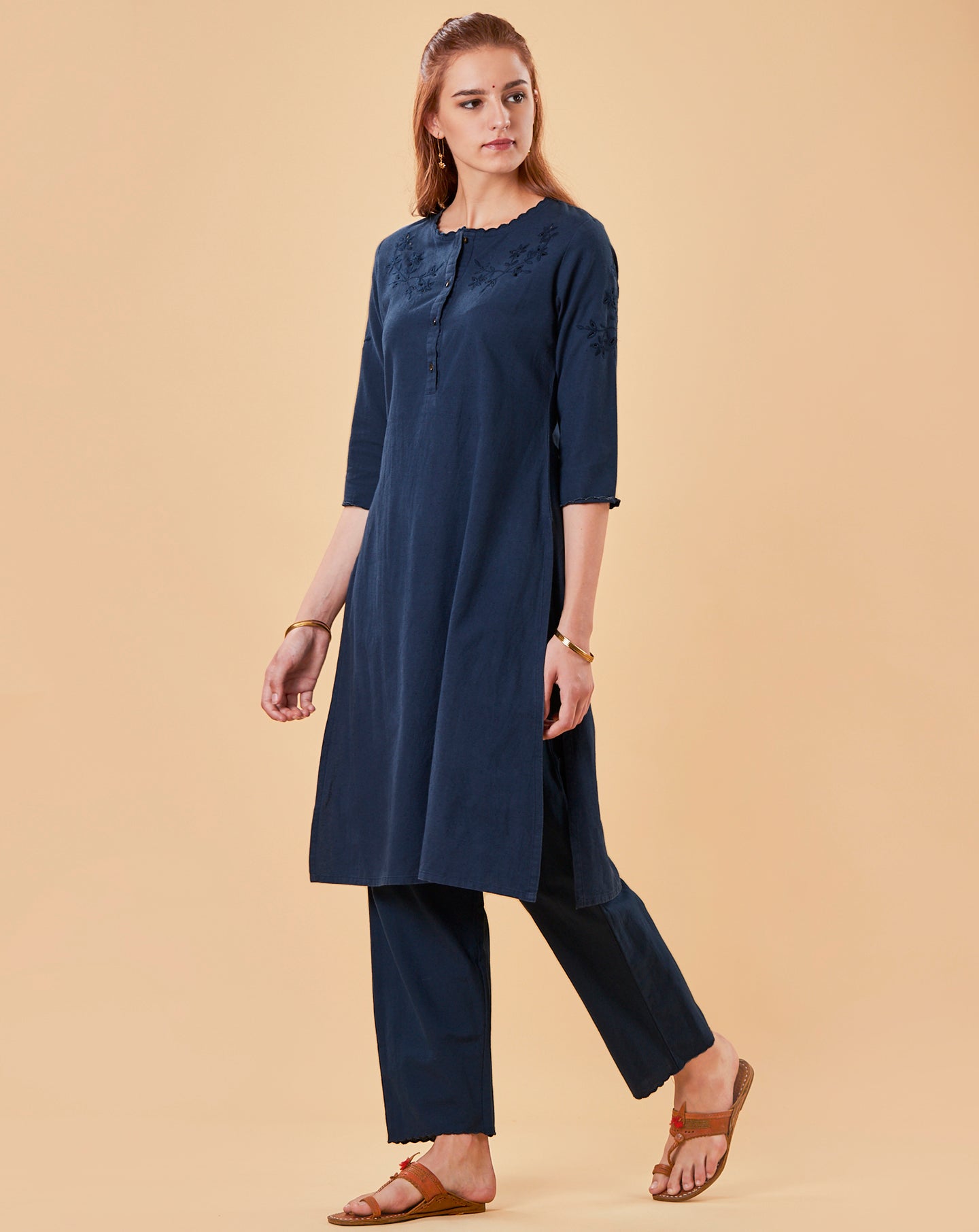 NAVY CUTWORK EMBROIDERED COTTON LINEN KURTA WITH PANTS