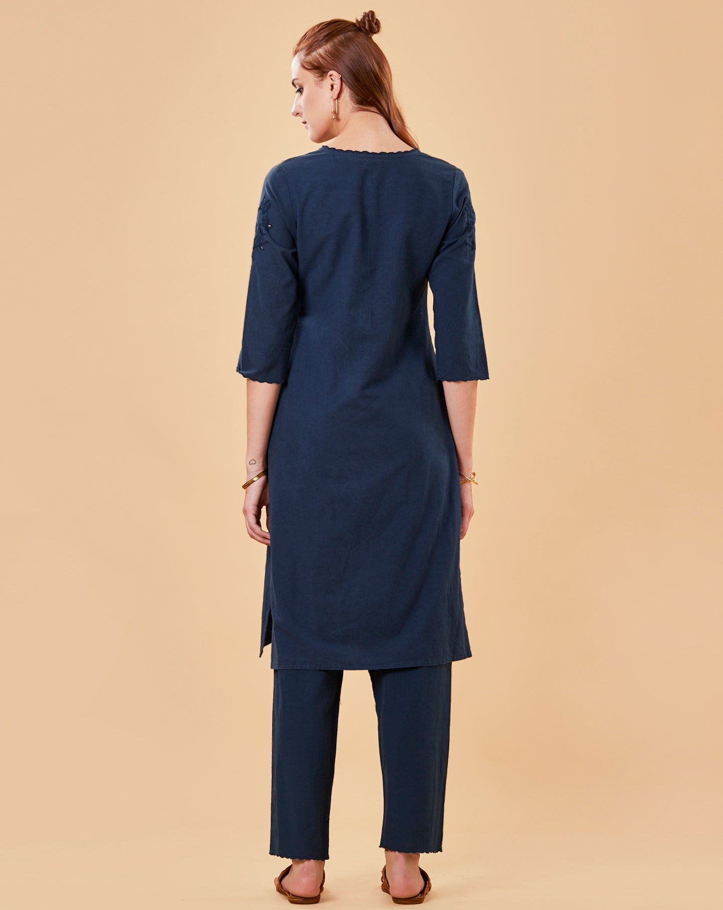 NAVY CUTWORK EMBROIDERED COTTON LINEN KURTA WITH PANTS