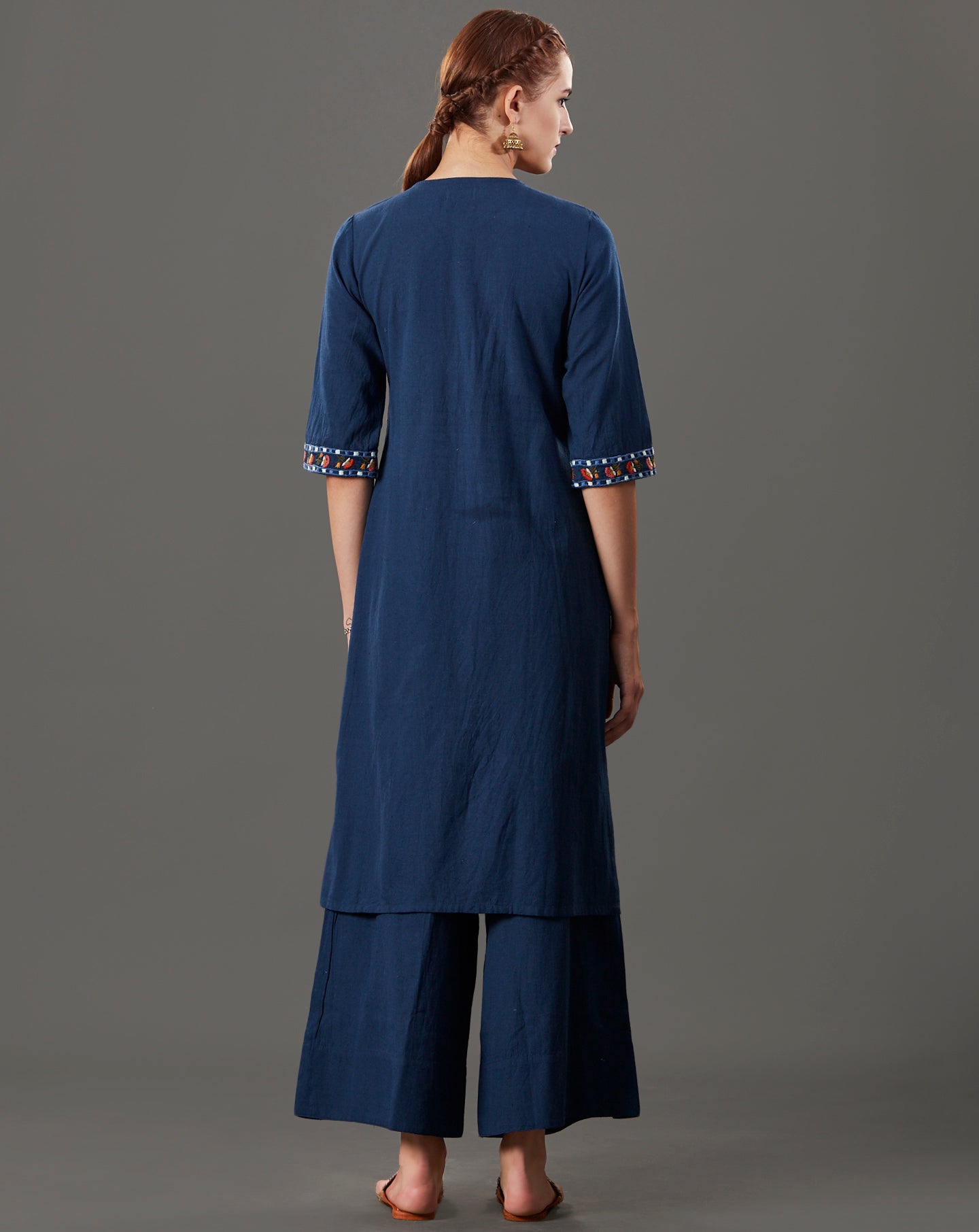 NAVY BLUE EMBROIDERED COTTON LINEN KURTA WITH PALAZZO