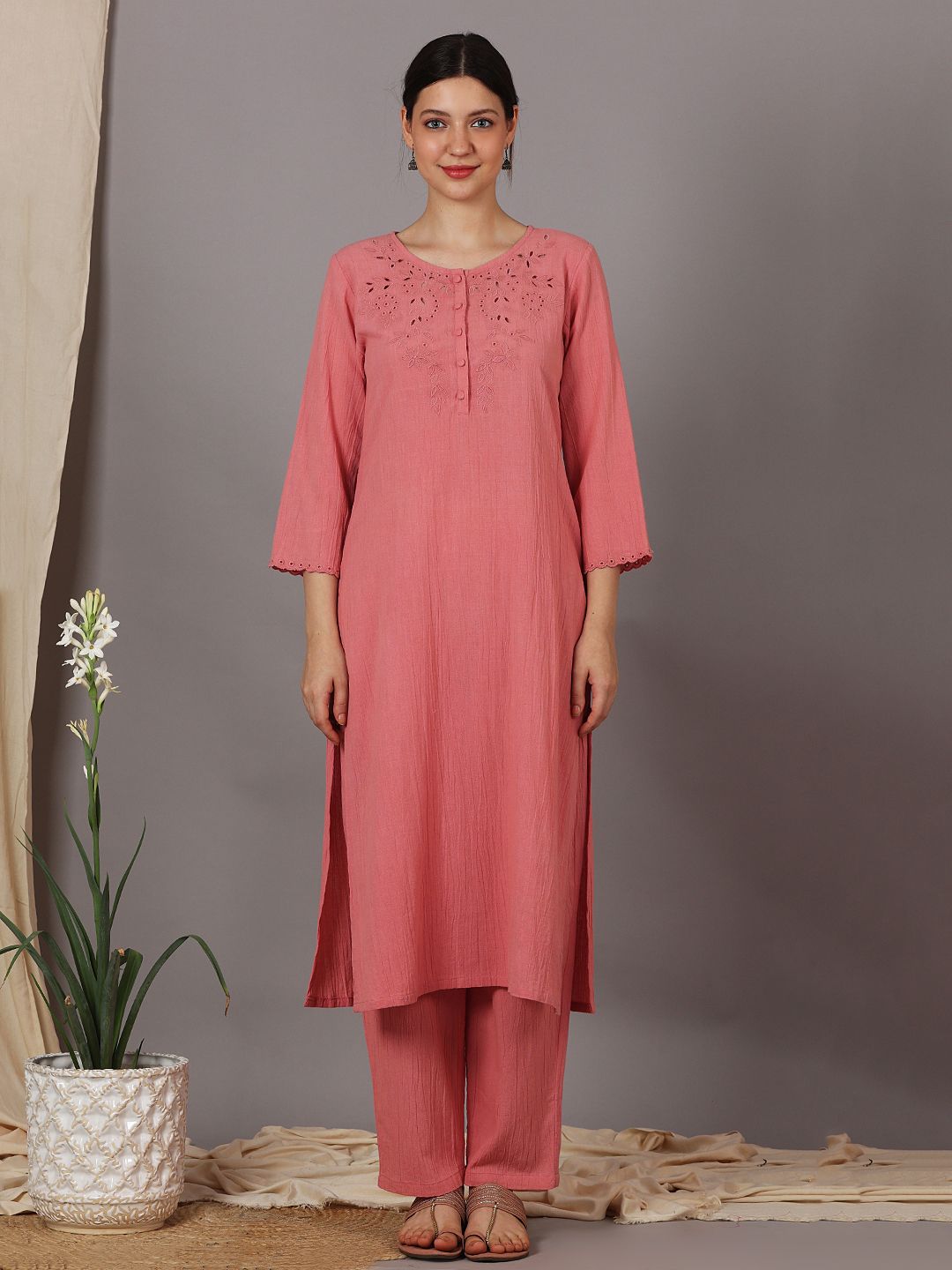 ROSE PINK CUTWORK EMBROIDERED COTTON KURTA WITH PANTS
