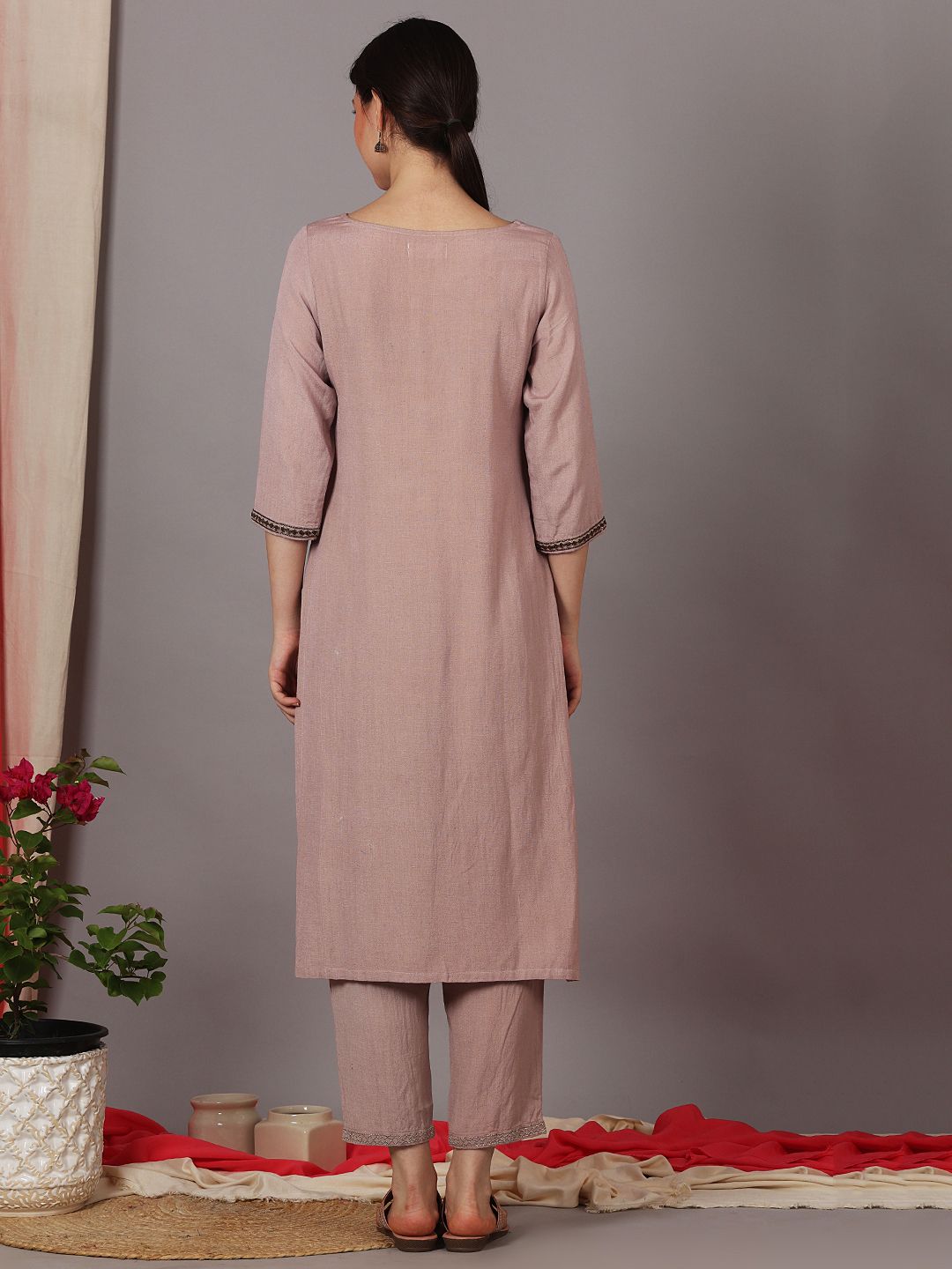 DUSTY PINK V-NECK EMBELLISHED KURTA
